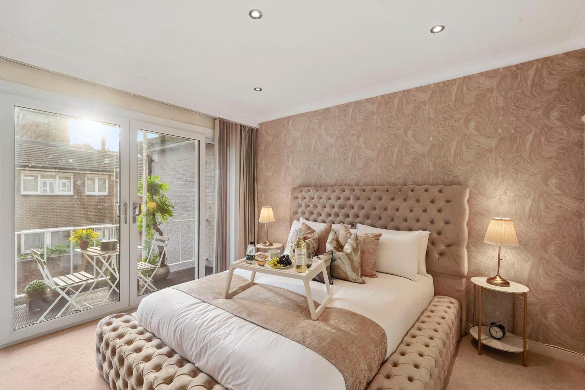 Vila Mews House London With Private Patio & Parking Exteriér fotografie